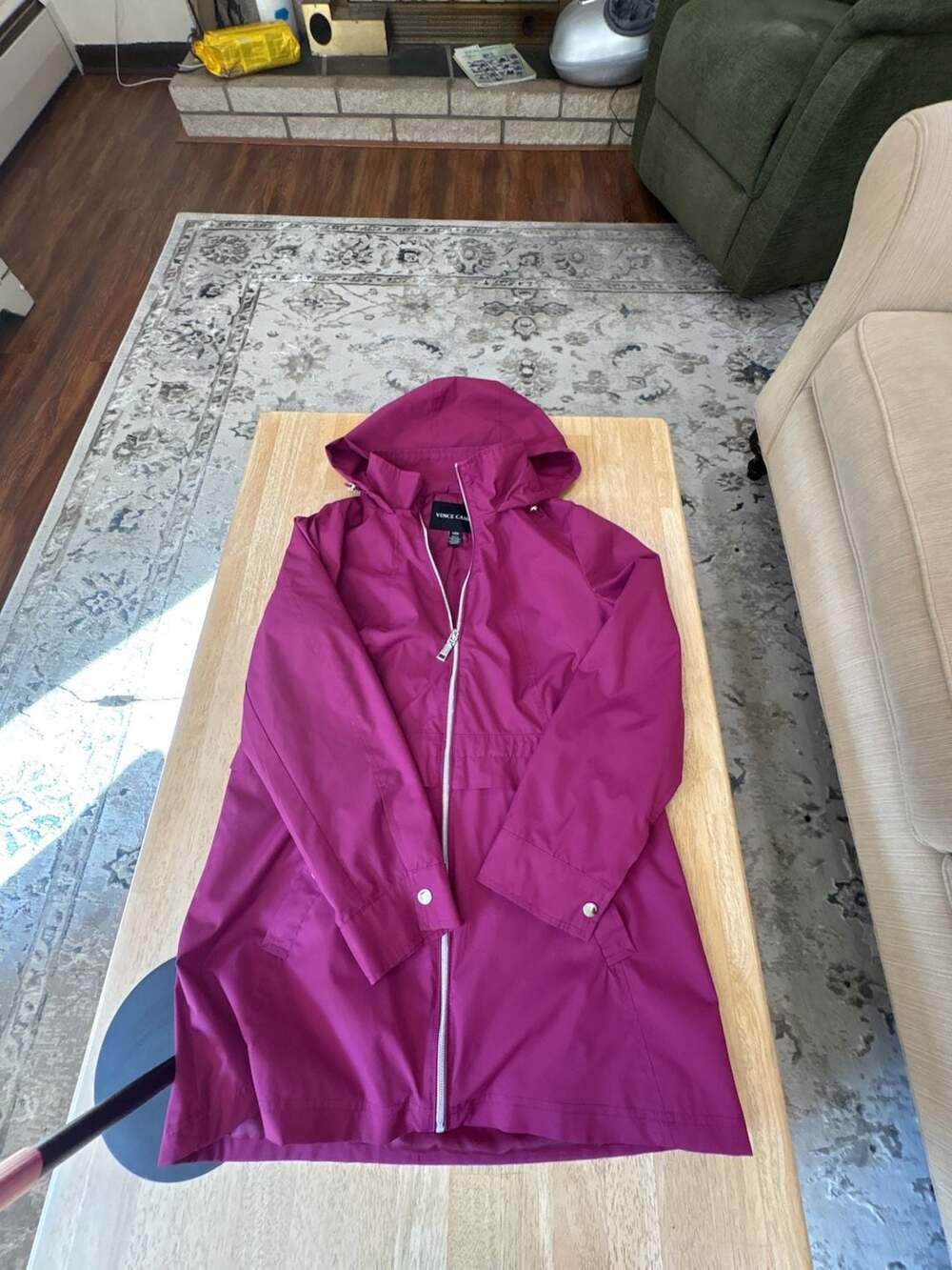 Vince Camuto Women's Lightweight Water and Wind Resistant Rain Jacket, Fuchsia,